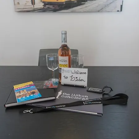 Charming In Center With Garage * Lisboa