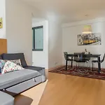 014 A - Charming In Center With Garage Appartement