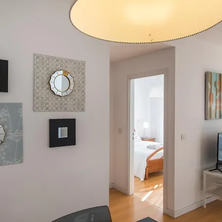 Charming In Center With Garage *